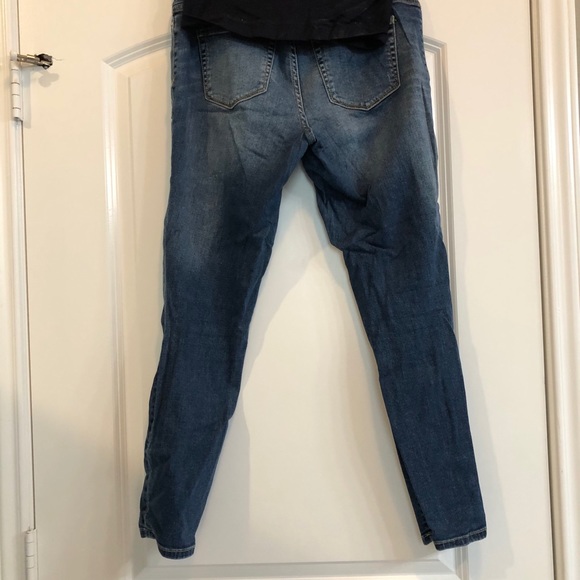 Liz Lange for Target Maternity Jeans Size 6 - Picture 2 of 3
